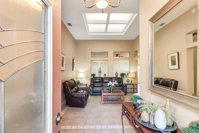 3404 Grimshaw Way, Elk Grove, CA 95758