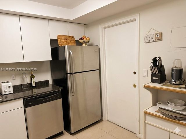 1881 Middle River Dr 704, Fort Lauderdale, FL 33305