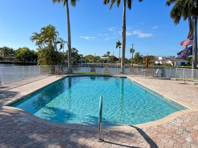 1881 Middle River Dr 704, Fort Lauderdale, FL 33305