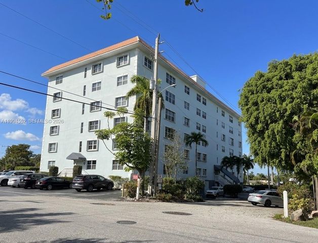 1881 Middle River Dr 704, Fort Lauderdale, FL 33305