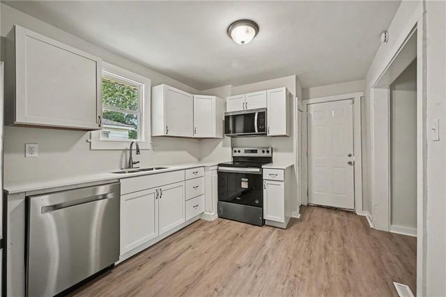 619 S Ash Avenue, Independence, MO 64053