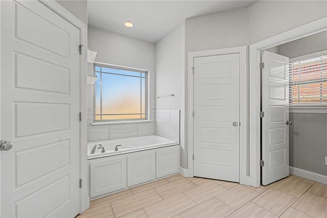 615 N Phoenix Road, Fayetteville, AR 72704