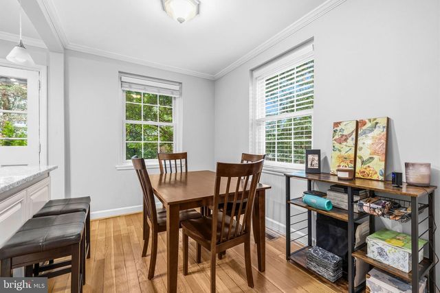 2909 S DINWIDDIE ST, Arlington, VA 22206
