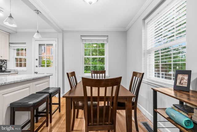 2909 S DINWIDDIE ST, Arlington, VA 22206
