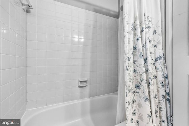 2909 S DINWIDDIE ST, Arlington, VA 22206