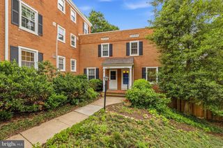2909 S DINWIDDIE ST, Arlington, VA 22206
