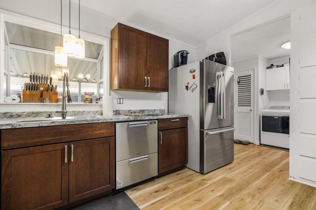 1077 Eagle Nest Road, Redding, CA 96003