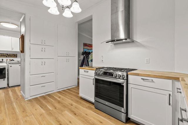 1077 Eagle Nest Road, Redding, CA 96003