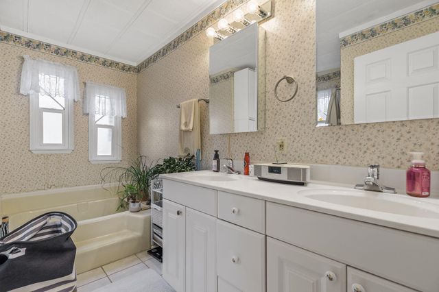 1077 Eagle Nest Road, Redding, CA 96003