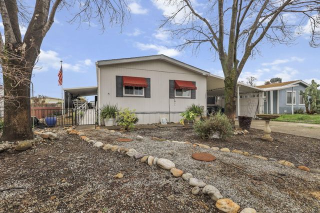 1077 Eagle Nest Road, Redding, CA 96003