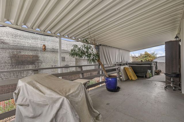 1077 Eagle Nest Road, Redding, CA 96003