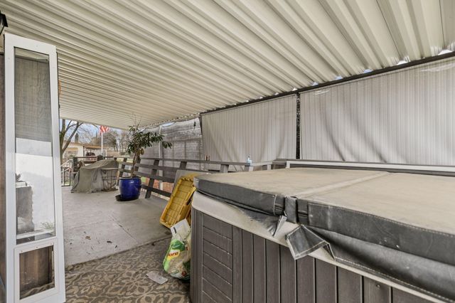 1077 Eagle Nest Road, Redding, CA 96003