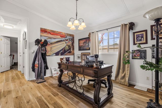 1077 Eagle Nest Road, Redding, CA 96003