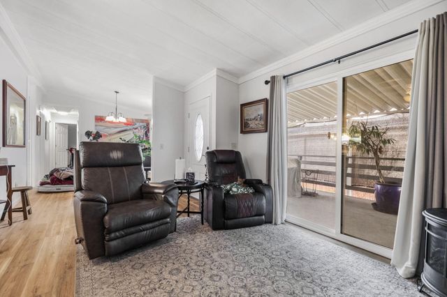 1077 Eagle Nest Road, Redding, CA 96003