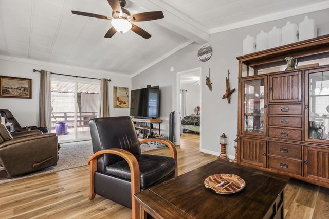 1077 Eagle Nest Road, Redding, CA 96003