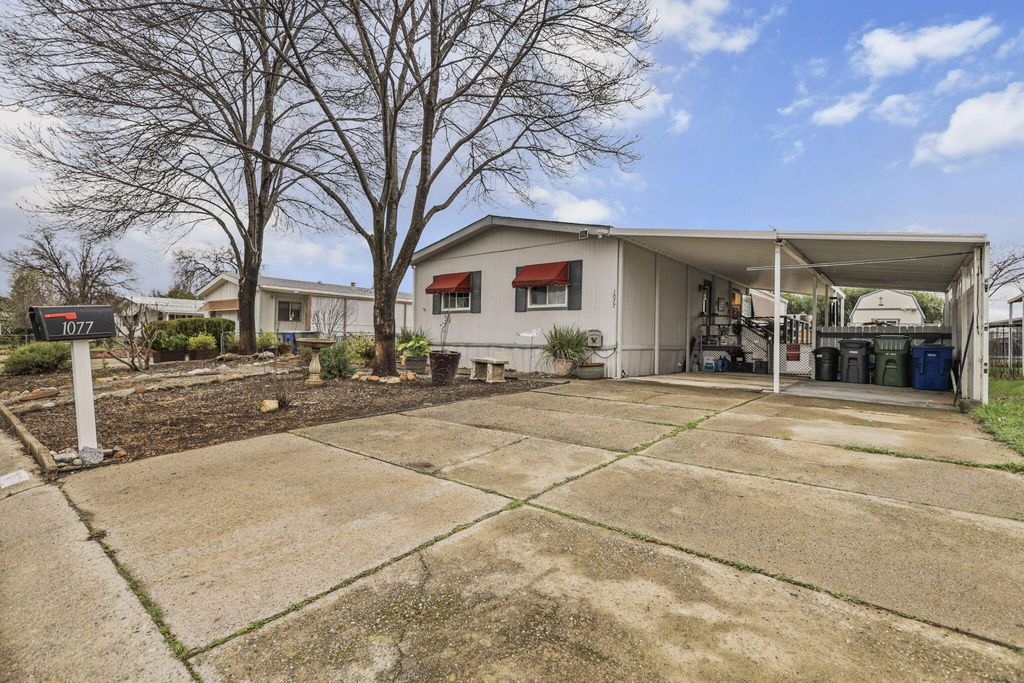 1077 Eagle Nest Road, Redding, CA 96003