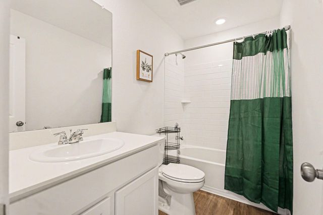 9502 Brookside Point Drive, Baytown, TX 77521