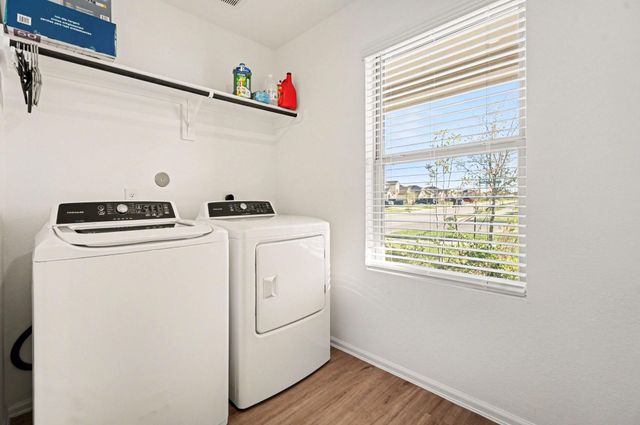 9502 Brookside Point Drive, Baytown, TX 77521