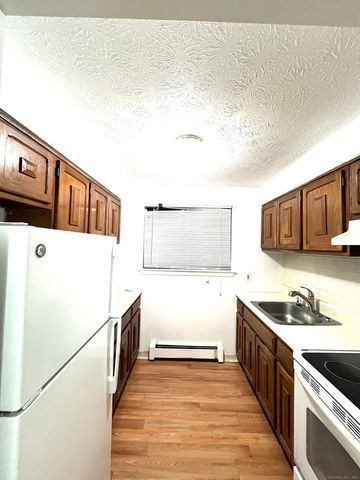 131 Woodland Drive A, Montville, CT 06382