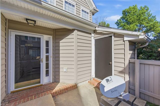 2463 Old Greenbrier RD # 1, Chesapeake, VA 23325