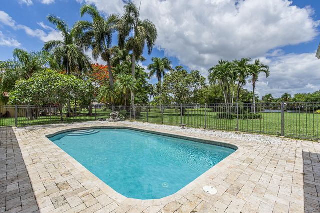 770 Ranch Road, Weston, FL 33326