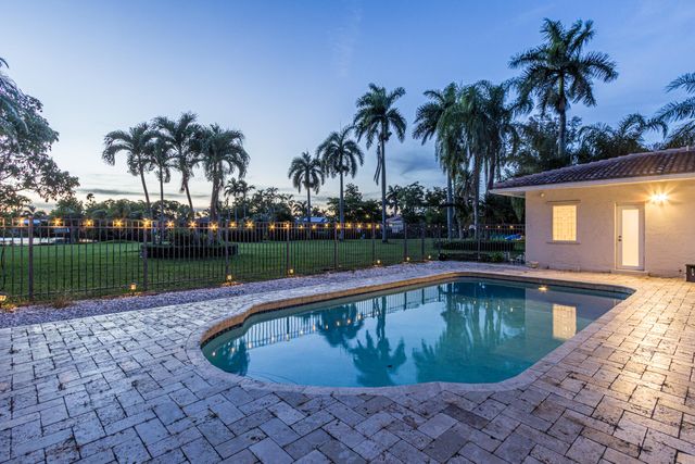 770 Ranch Road, Weston, FL 33326