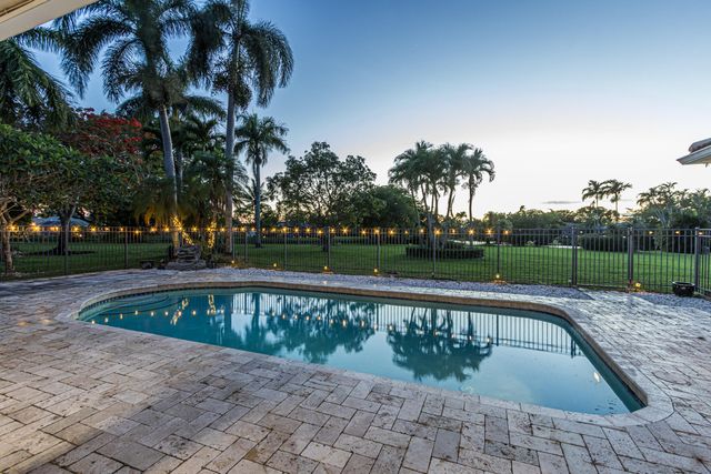 770 Ranch Road, Weston, FL 33326