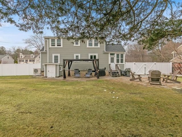 220 Burlington Ave, Wilmington, MA 01887