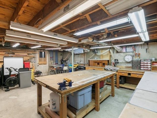 220 Burlington Ave, Wilmington, MA 01887