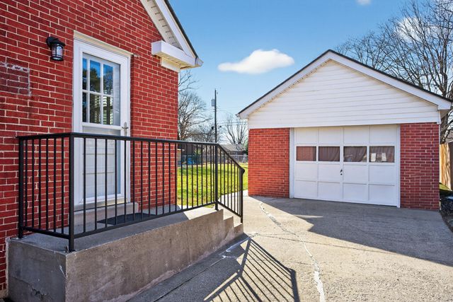 976 Fredericksburg Road, Lexington, KY 40504