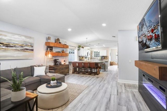 3122 W GRACE STREET, Tampa, FL 33607