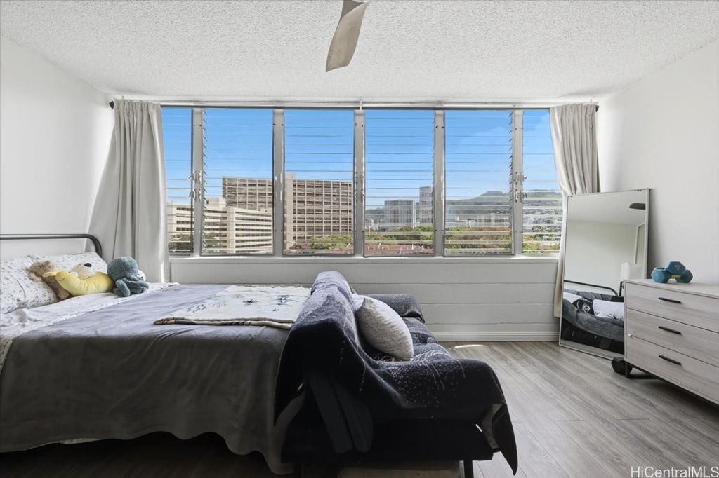 1650 Kanunu Street 714, Honolulu, HI 96814