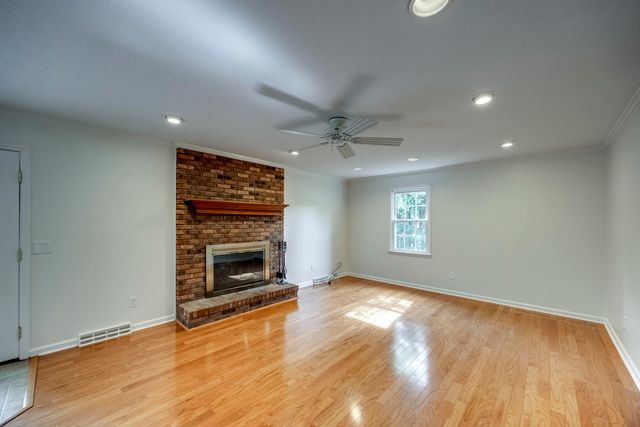 1394 Lannock Drive, Danville, KY 40422