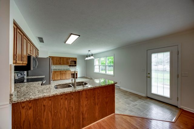 1394 Lannock Drive, Danville, KY 40422