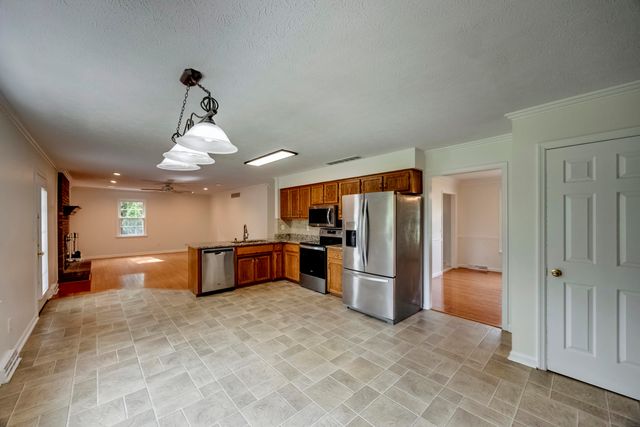 1394 Lannock Drive, Danville, KY 40422