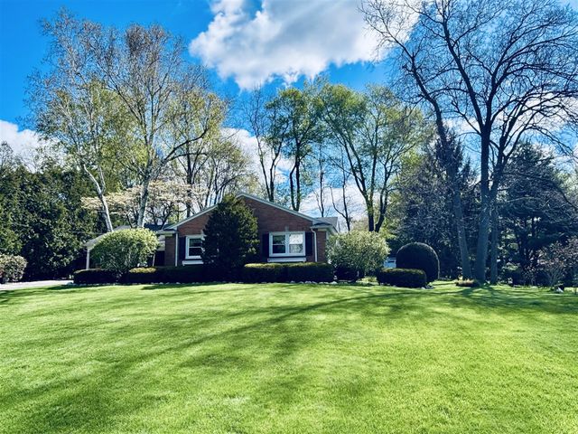392 Eastmoor Avenue, Grand Rapids, MI 49546