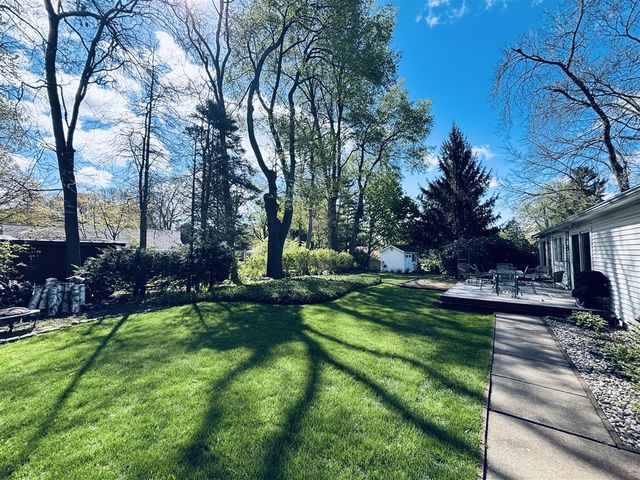 392 Eastmoor Avenue, Grand Rapids, MI 49546