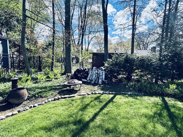 392 Eastmoor Avenue, Grand Rapids, MI 49546