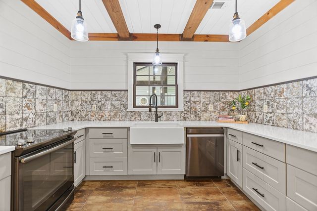 7525 Luthersville Road, Gay, GA 30218
