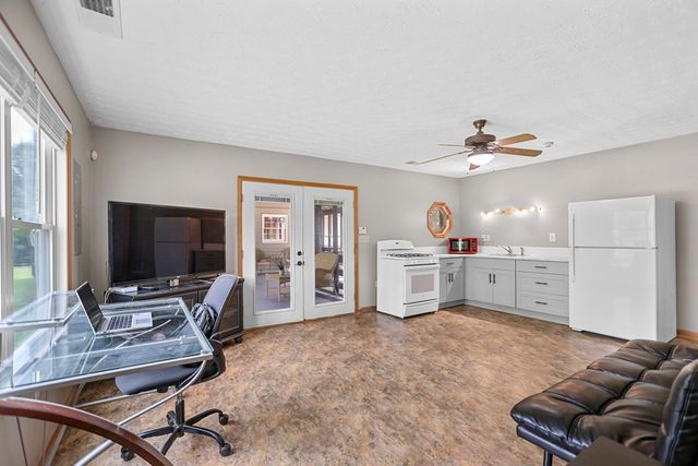 7525 Luthersville Road, Gay, GA 30218