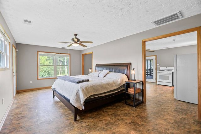 7525 Luthersville Road, Gay, GA 30218