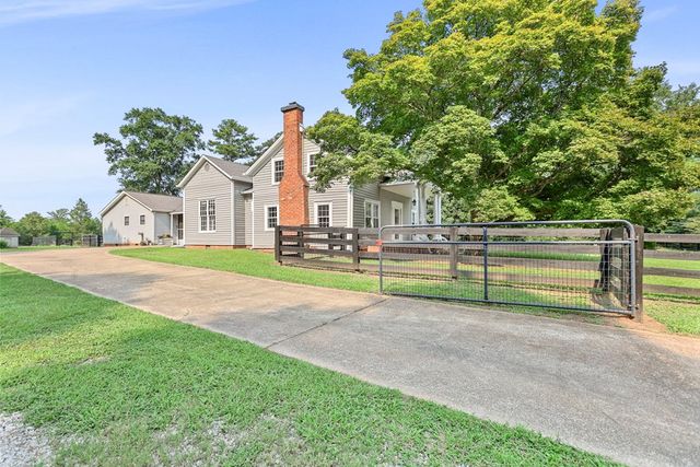 7525 Luthersville Road, Gay, GA 30218