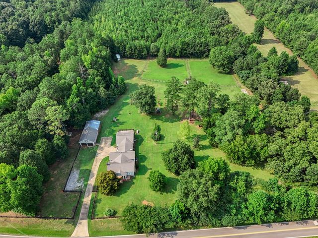 7525 Luthersville Road, Gay, GA 30218