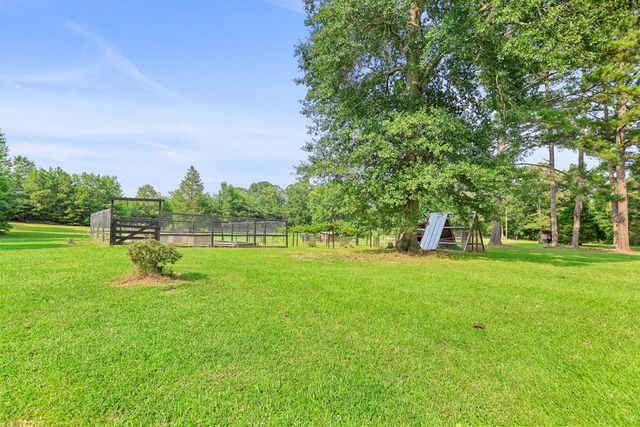 7525 Luthersville Road, Gay, GA 30218