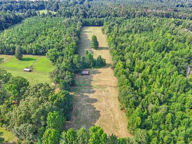 7525 Luthersville Road, Gay, GA 30218