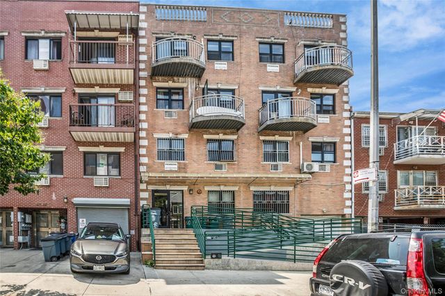 40-40 68th Street 4D, Woodside, NY 11377