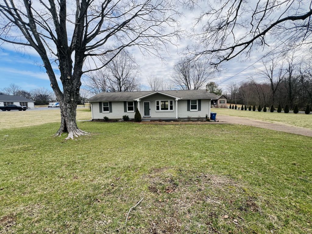 170 Old Highway 31, W, White House, TN 37188