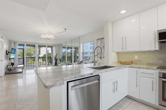 1805 MARINER DRIVE 55, Tarpon Springs, FL 34689