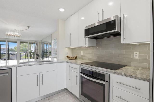 1805 MARINER DRIVE 55, Tarpon Springs, FL 34689