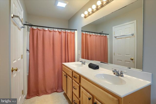 2398 MILL RD, Mechanicsburg, PA 17055